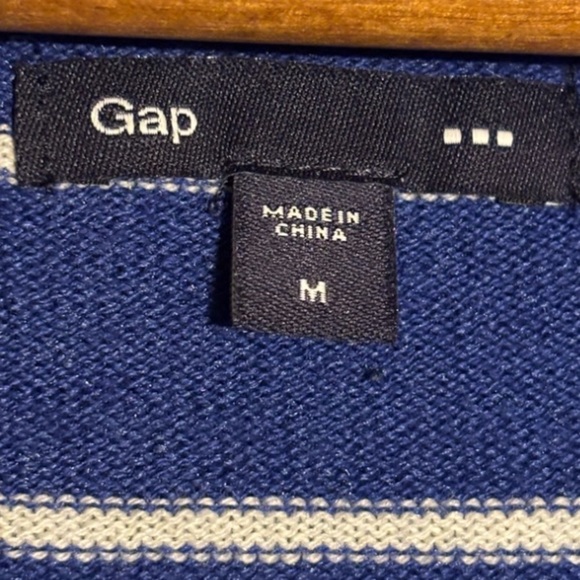 Gap Blue & White Striped Sweater Size Medium Round Neck Long Sleeve Sweater - Picture 7 of 8
